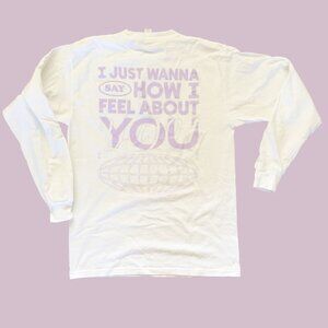 White Long Sleeve Shirt Graphic Size M